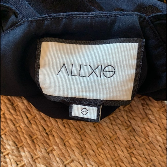 NWOT | Alexis Kezia Top in Navy | SZ Small - Picture 7 of 8